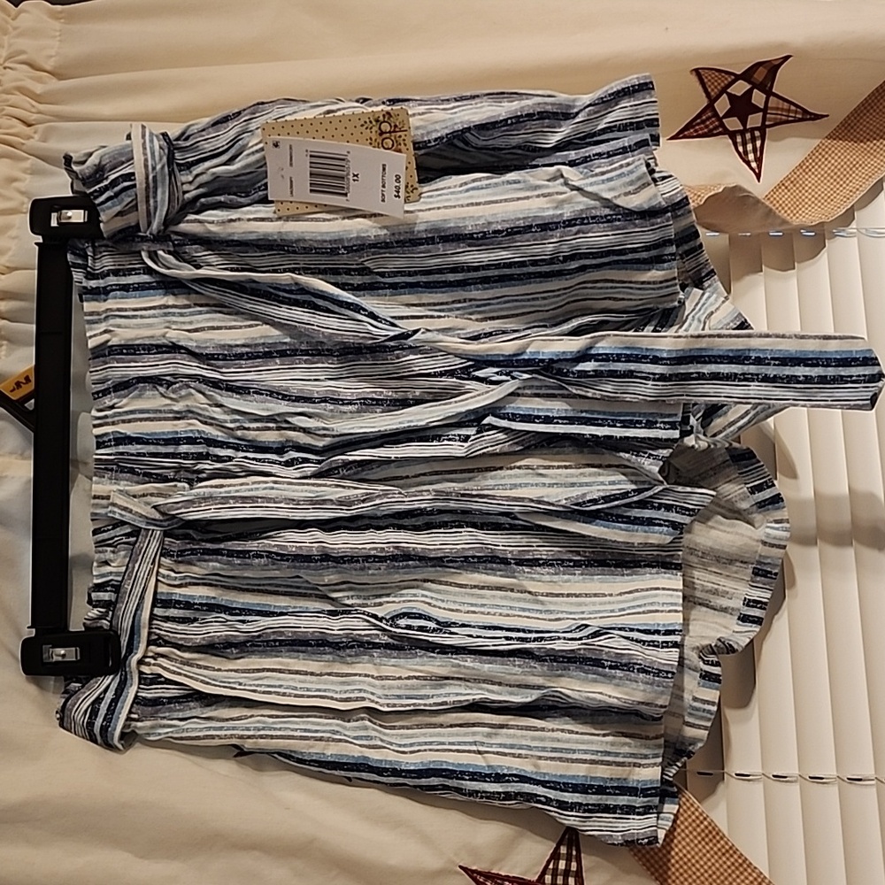 Shorts with belt